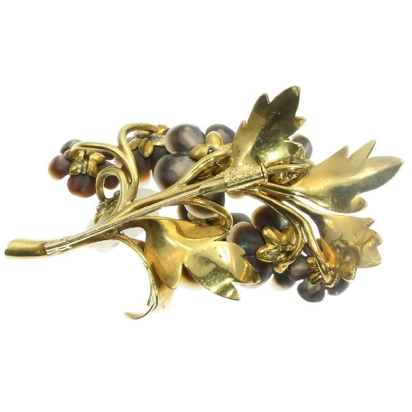Joyful flower brooch from the fifties made by the famous jeweler Wolfers freres (image 4 of 16)